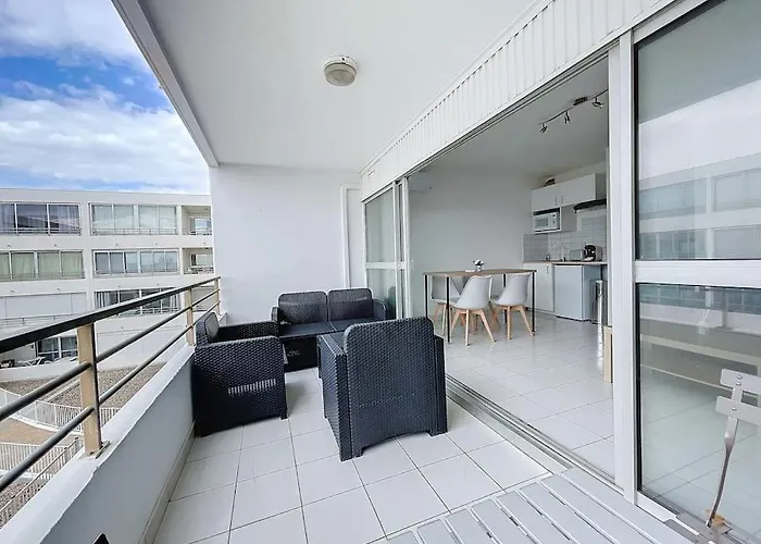 3319-Appartement A 200M De La Plage