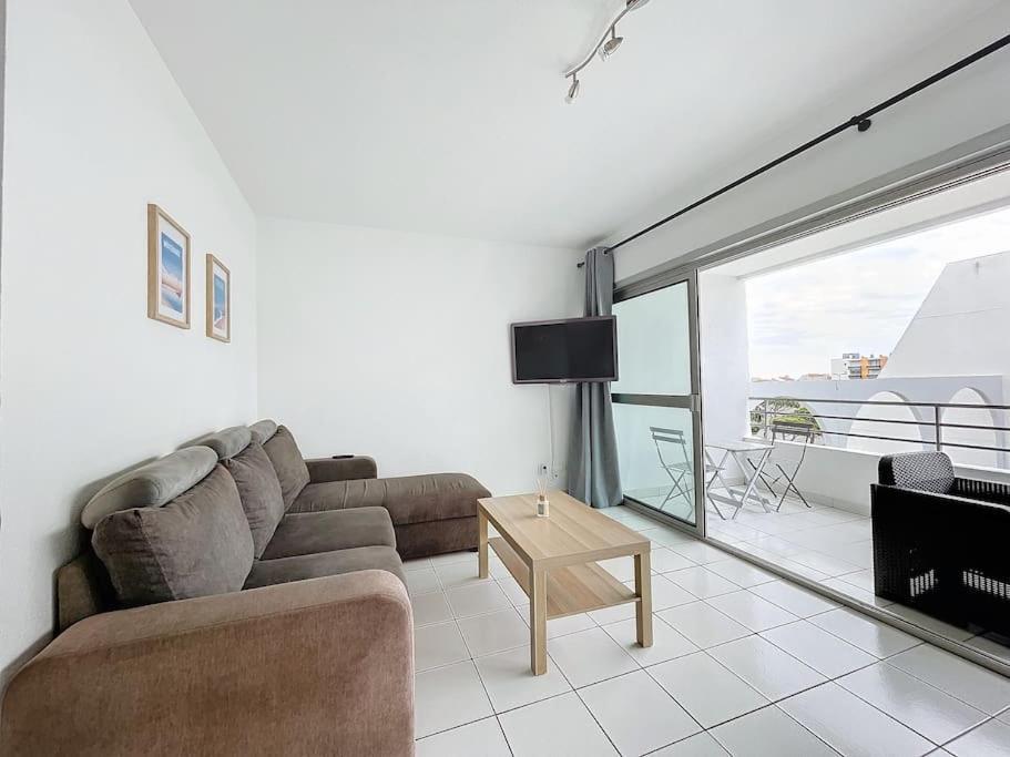 3319-appartement A 200m De La